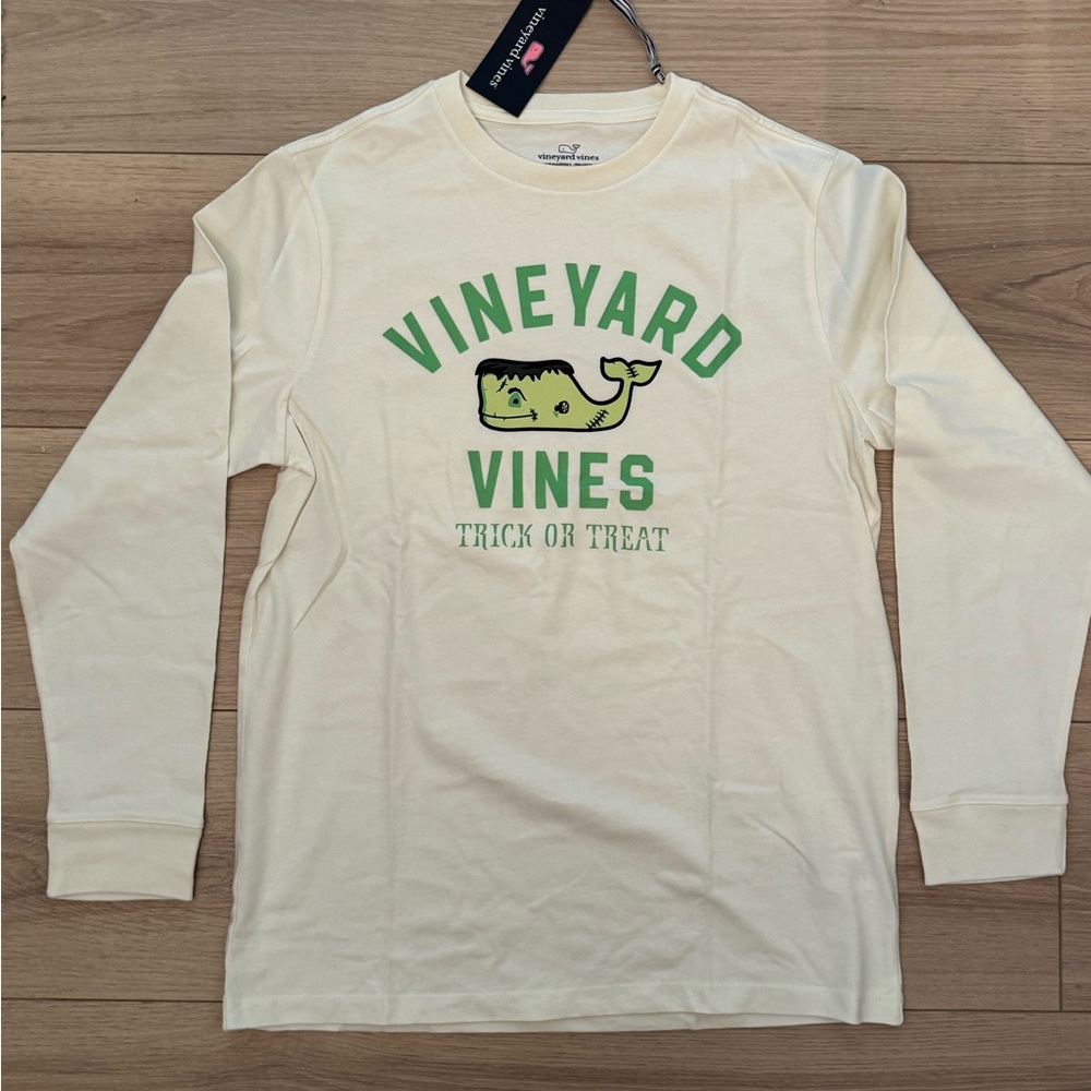 Vineyard Vines Cream Tee with Green Logo